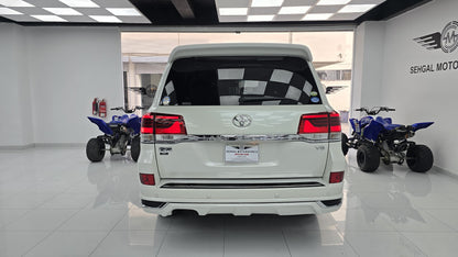 Toyota Land Cruiser Ax 2011