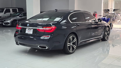 BMW 7 Series  740e 2018