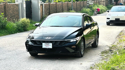 Hyundai Elantra Hybrid 2025