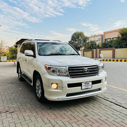 Toyota Land Cruiser AX 2014