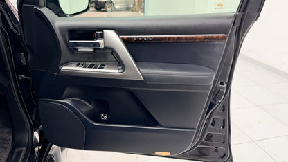 Toyota Land Cruiser Zx Full House 2012