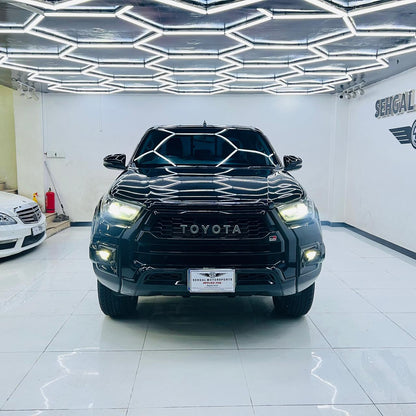 Toyota HILUX Revo GR-S 2.8D 2025