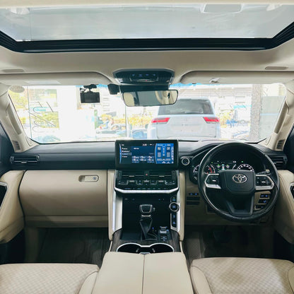 Toyota Land Cruiser LC 300 ZX 2022