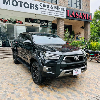 Toyota Hilux Revo Rocco 2.8D 2023