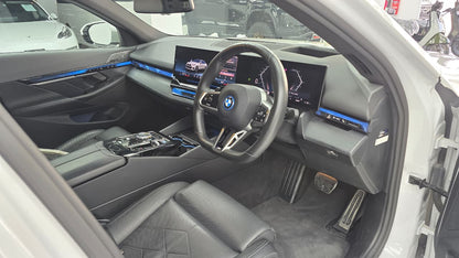 BMW i5 M Package X-Drive 40 2023
