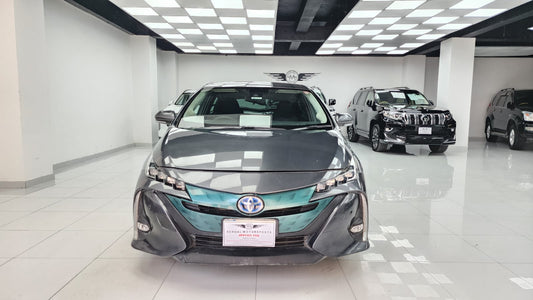 Toyota Prius PHV 2017