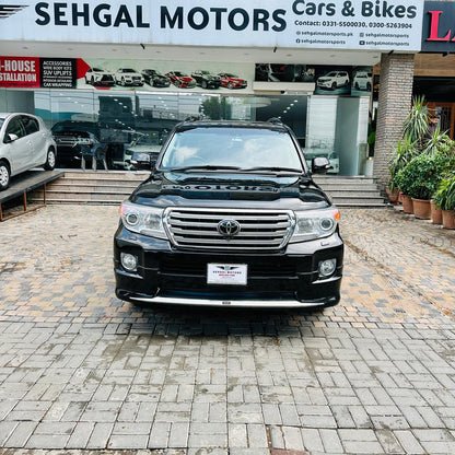 Toyota Land Cruiser ZX 4.6 Petrol 2013