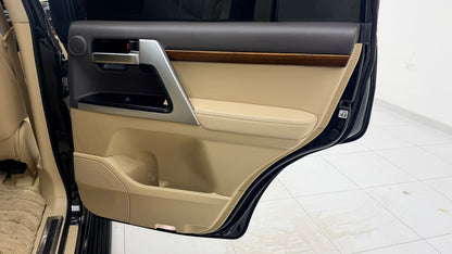 Toyota Land Cruiser Zx Full House 2015
