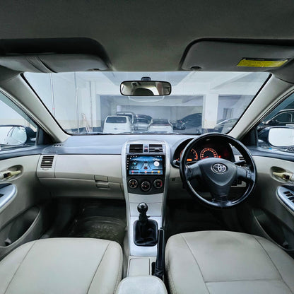 Toyota Corolla GLI 1.3 M/T 2013