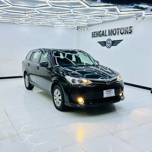 Toyota Corolla Fielder  X Hybrid 2017