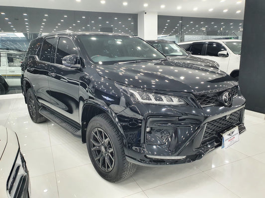 Toyota Fortuner GR-S 2023