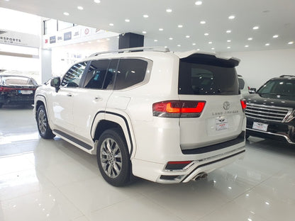 Toyota Land Cruiser LC 300 ZX 2022