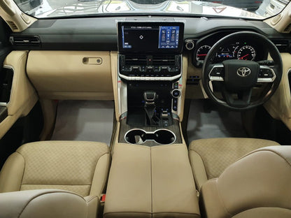 Toyota Land Cruiser LC 300 ZX 2022