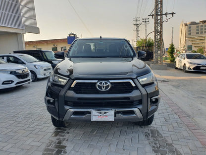 Toyota Hilux Revo V  2020