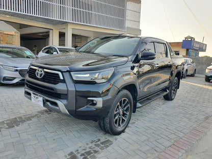 Toyota Hilux Revo V  2020