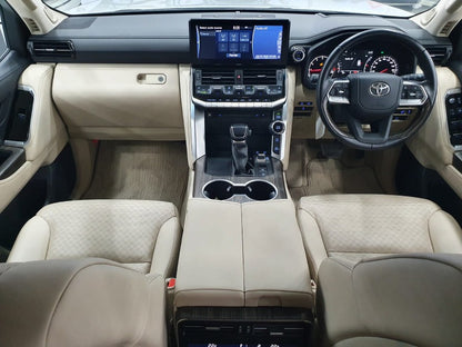 Toyota Land Cruiser LC 300 ZX 2021