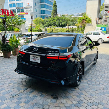 Toyota Corolla GRANDE ALTIS 1.8 X 2024