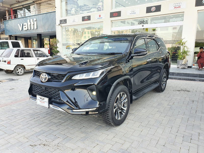 Toyota Fortuner Legender 2023